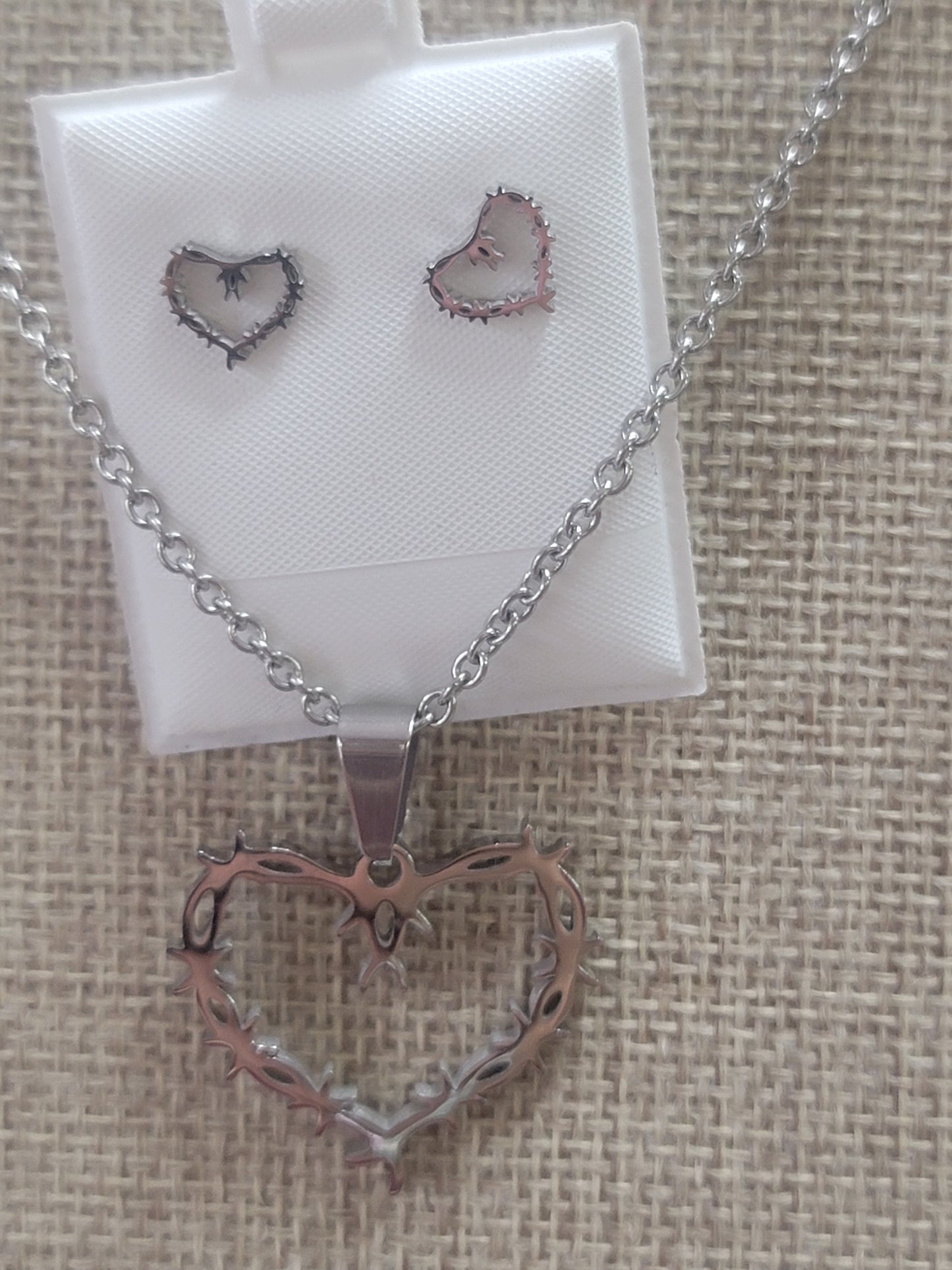set charms con cadena y pantallas de corazon en stainless steel
