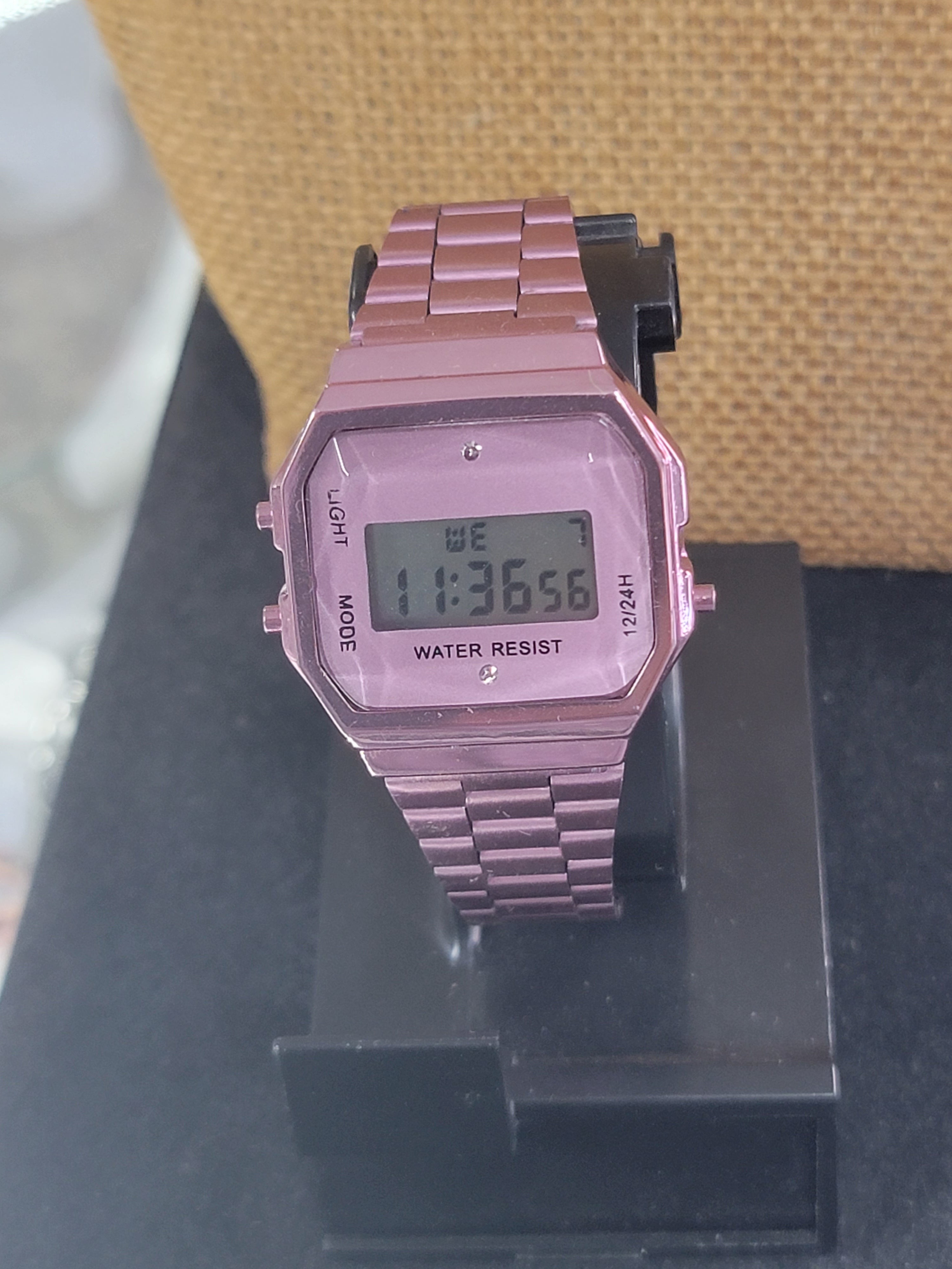 Relojes digitales de lujo para mujer / Correa magnética de acero